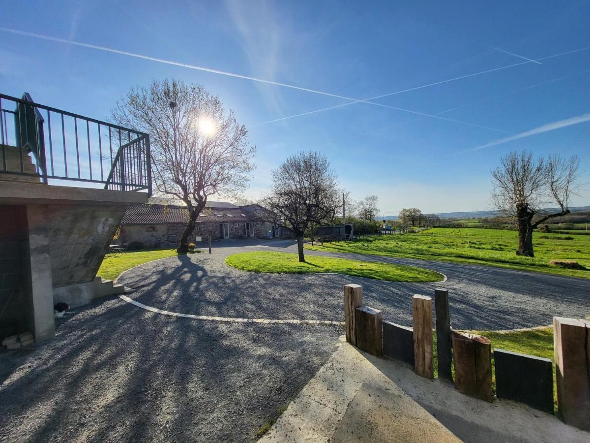Le Logis Des Chons A La Campagne A Saint Hilaire Du Bois - Lys Haut Layon Le Plessis  Dış mekan fotoğraf